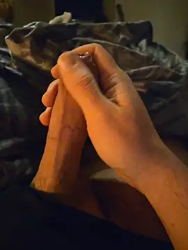 ruffuuss online show from April 8, 6:35 am