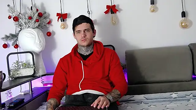 CarterCole online show from January 3, 6:55 am