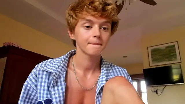 agelandreww online show from February 16, 8:01 am