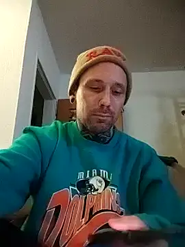 Snapshot of Schabernack1990 chatting on December 29, 12:09 am Schabernack1990 online show from December 29, 12:09 am