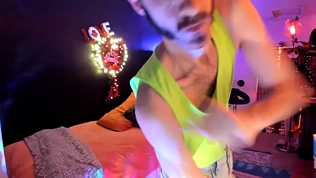 Snapshot of leatherz69 chatting on March 8, 5:58 am leatherz69 online show from March 8, 5:58 am