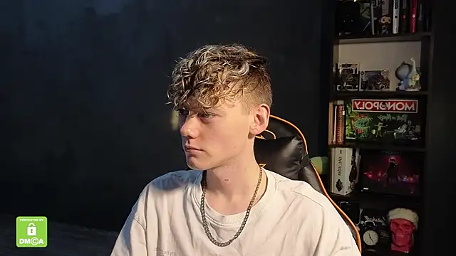 Keytaro online show from November 21, 1:21 pm