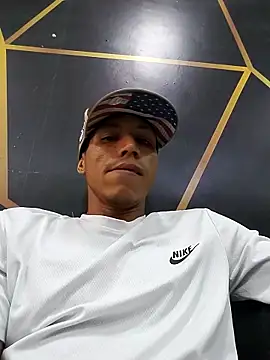 Yosbel123xh online show from April 29, 4:22 pm