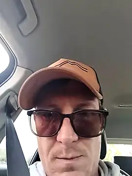 Snapshot of TheSouthernKing chatting on September 11, 10:47 am TheSouthernKing online show from September 11, 10:47 am