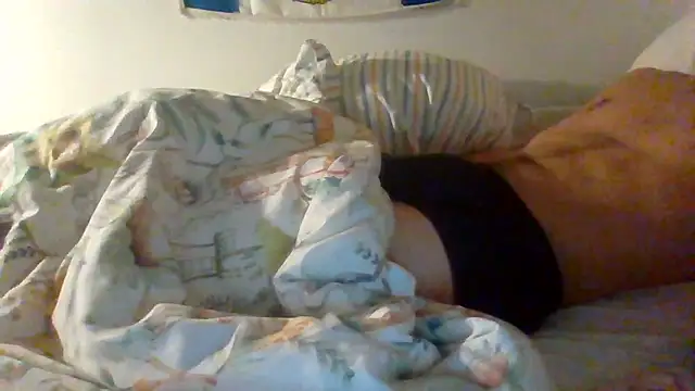 naughtytuga0 online show from December 16, 8:58 pm