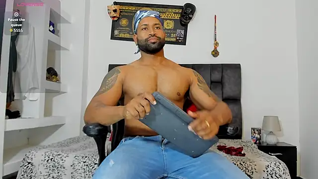 MattRodriguez9 online show from November 27, 9:24 am