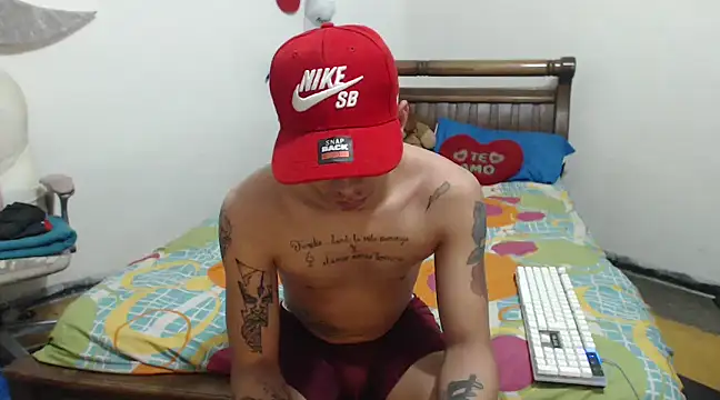 hot toy boy  online show from December 30, 4:53 am