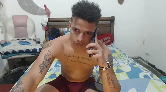 hot toy boy  online show from February 14, 7:02 pm