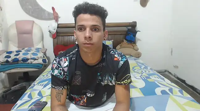 hot toy boy  online show from February 12, 6:29 am