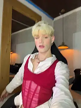 VladHellsing4 online show from February 16, 2:48 pm