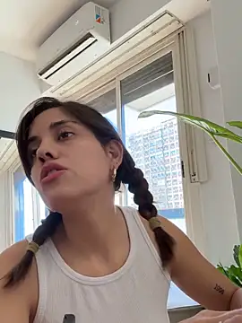 SaraLatinayPrimiciax online show from January 15, 7:12 pm