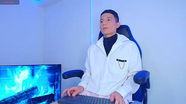 bryamer 19 online show from February 1, 3:30 am