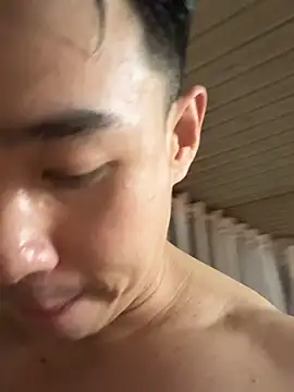 thanhnguyen141298 online show from June 10, 4:51 pm