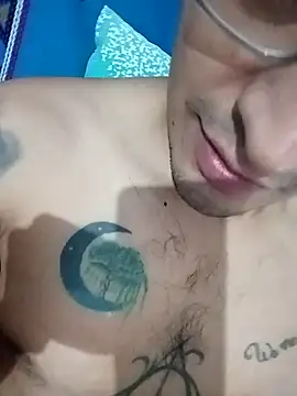 ale3J4a online show from December 18, 6:53 am