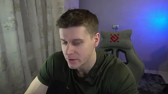 Bruno Banani online show from November 17, 4:43 pm