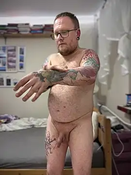 PierreNaked89 online show from November 8, 10:57 pm