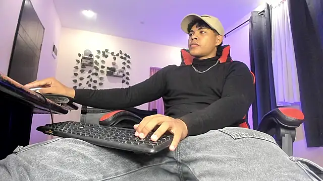 johan beley  online show from February 15, 9:12 pm