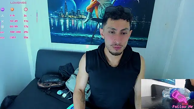 Snapshot of Piggy_Eddy chatting on October 10, 9:07 pm Piggy Eddy online show from October 10, 9:07 pm