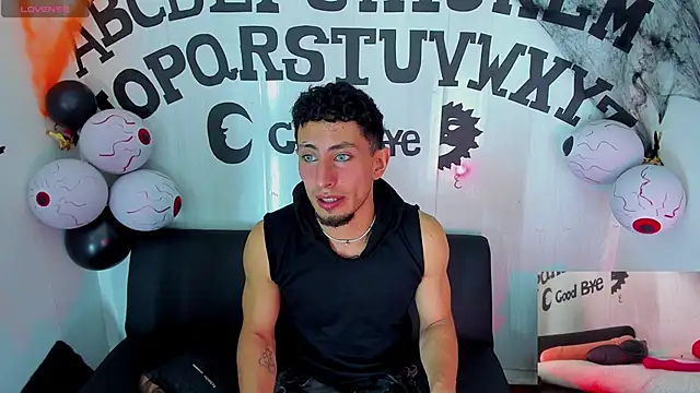 Piggy Eddy online show from October 26, 5:31 am