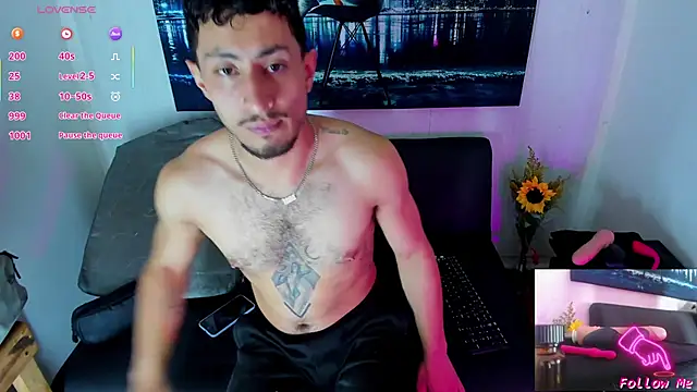 Snapshot of Piggy_Eddy chatting on September 26, 10:07 pm Piggy Eddy online show from September 26, 10:07 pm