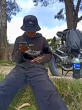 Cuervo maniaco online show from December 18, 4:36 pm