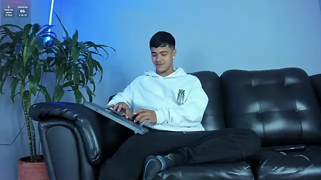 Snapshot of Rob_saenz_ chatting on September 23, 1:43 pm Rob saenz online show from September 23, 1:43 pm