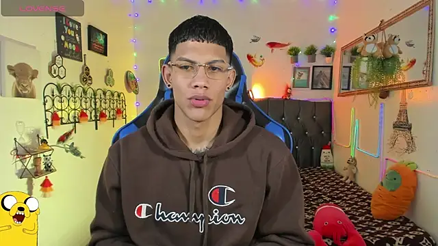 Damian latinxxx online show from January 8, 3:12 am