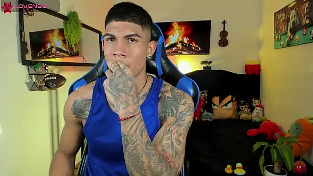 Damian latinxxx online show from May 15, 3:15 am