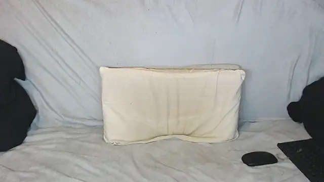 qustci-couple online show from October 31, 11:35 am