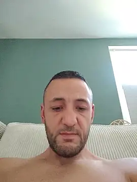 Reeeks69 online show from May 28, 2:26 pm