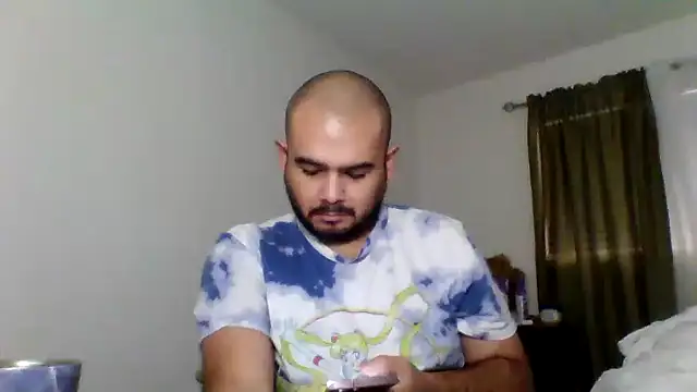 Snapshot of JooveyRose chatting on October 18, 3:39 pm JooveyRose online show from October 18, 3:39 pm