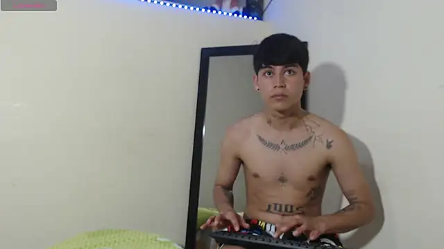 Lukas strong online show from November 19, 10:42 pm