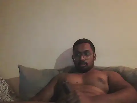 chennaibull101 online show from May 28, 1:42 pm