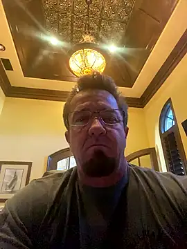 sluttydylan online show from January 11, 9:29 pm