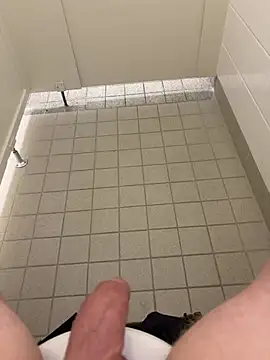 pete4445 online show from March 6, 3:42 pm