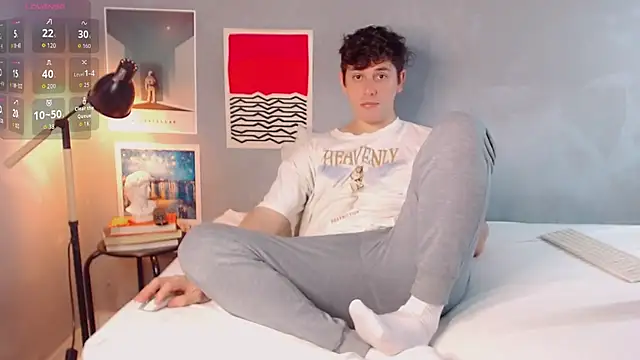 Elio555 online show from November 14, 6:09 pm