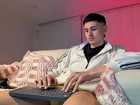 Snapshot of bastia_noooo chatting on January 28, 6:38 am bastia noooo online show from January 28, 6:38 am