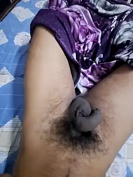 Snapshot of therawmaster chatting on February 8, 6:33 pm therawmaster online show from February 8, 6:33 pm