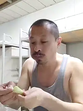 quequwushan online show from December 14, 11:12 pm