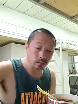 quequwushan online show from March 7, 10:43 pm