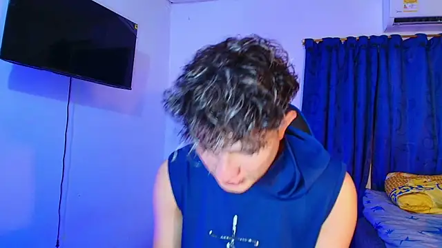 Nathan Bluee online show from March 13, 5:19 pm