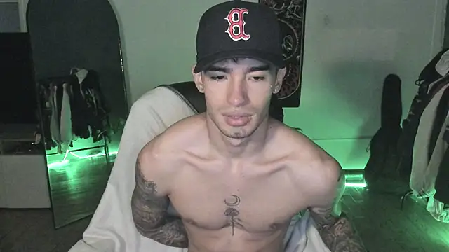 Damon  333 online show from July 7, 1:27 am