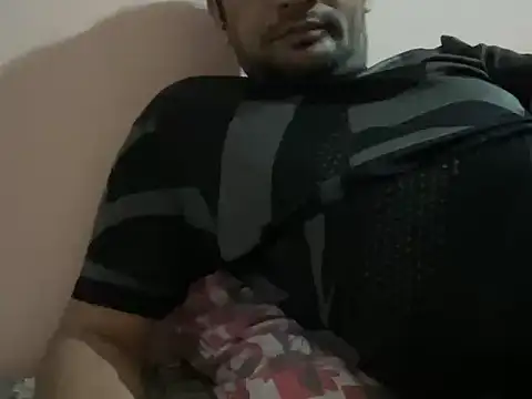 NiceBoy9099 online show from January 14, 5:06 pm