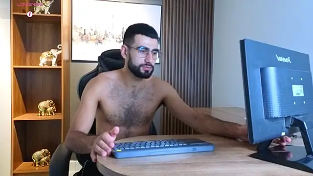 Ethan  Walker online show from April 9, 2:56 pm