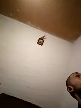 Snapshot of Suggarwhite18CM chatting on October 21, 10:18 am Suggarwhite18CM online show from October 21, 10:18 am