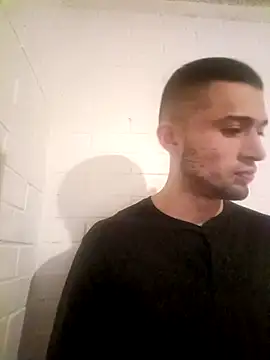 Snapshot of Suggarwhite18CM chatting on October 2, 5:17 pm Suggarwhite18CM online show from October 2, 5:17 pm