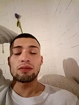 Suggarwhite18CM online show from December 18, 1:56 am