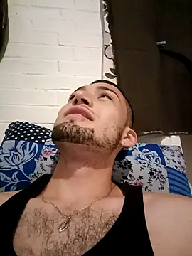 Snapshot of Suggarwhite18CM chatting on October 6, 1:10 am Suggarwhite18CM online show from October 6, 1:10 am