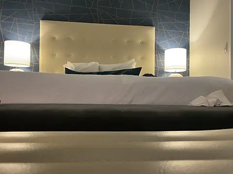 longdonglyxh online show from October 25, 10:11 pm