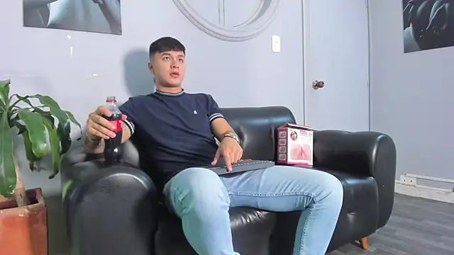 Cristopher strong online show from March 13, 12:46 pm